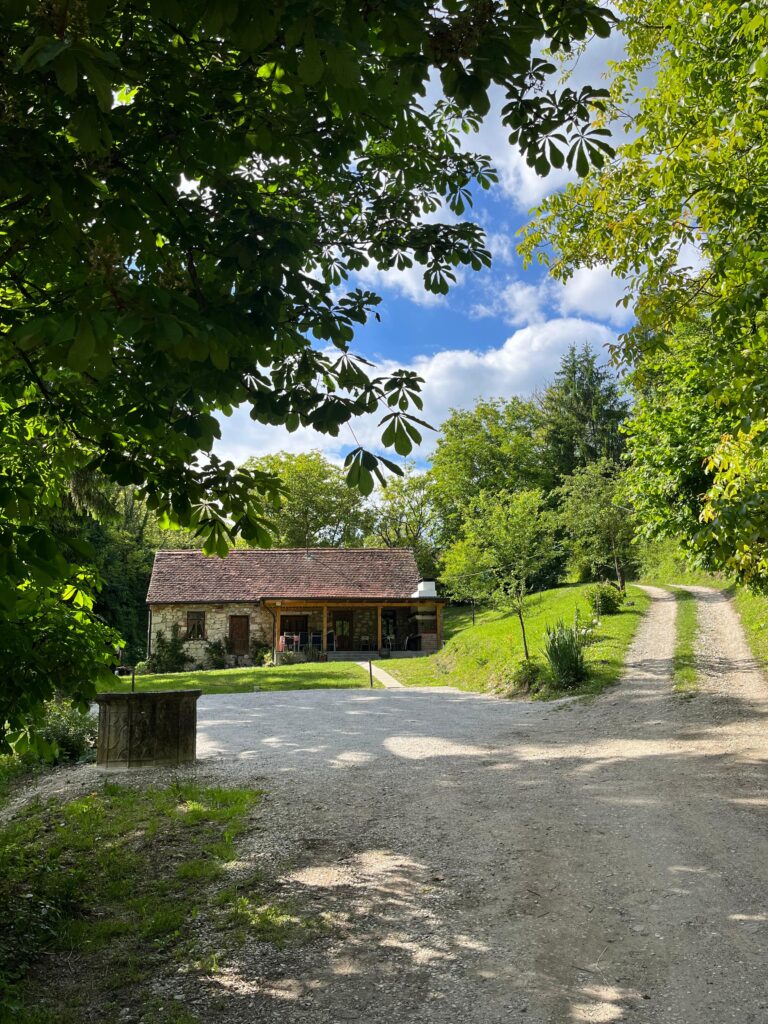 Dvorište Imanje Kožić