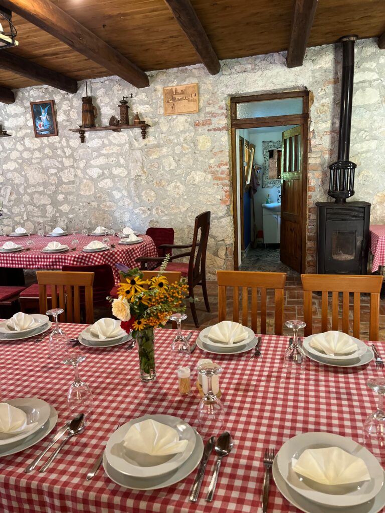 Rustikalna kuća za proslave Imanje Kožić